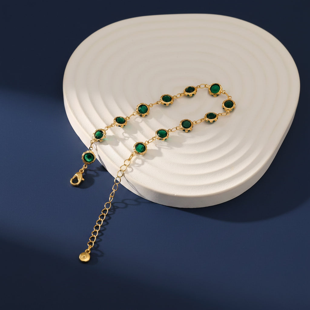 Éloire French Gold Bracelet with elegant retro chain design